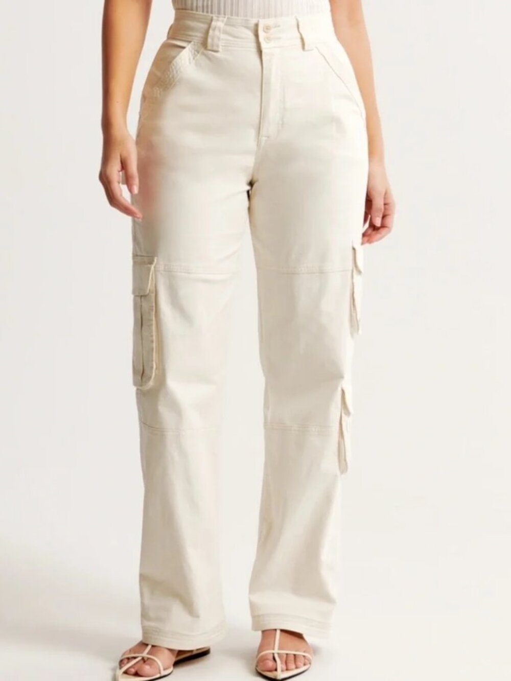 Abercrombie & Fitch Curve Love Relaxed Cargo Pant - Size 2/26, White/Cream - Picture 4 of 10